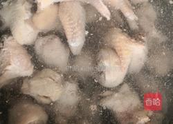 土豆蘑菇胡萝卜炖鸡的做法图解1