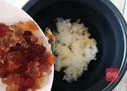桃胶莲子银耳羹(美容养颜)的做法图解7