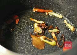 麻辣小龙虾虾尾的做法图解1