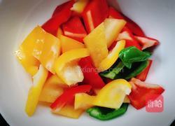 彩椒五花肉的做法图解1