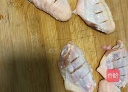 香辣鸡翅的做法图解1