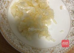 凉拌莴笋的做法图解1