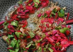 红甜菜肉酱意大利面的做法图解6