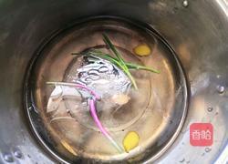 葱油鸡退的做法图解2