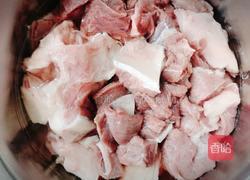 红烧牛肉的做法图解1