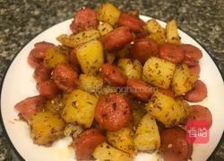 孜然香肠小土豆的做法图解5