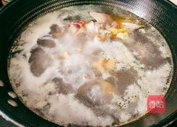 玉米胡萝卜鸡汤的做法图解4