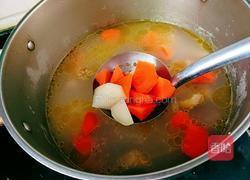 玉米胡萝卜鸡汤的做法图解11