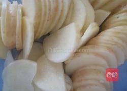 辣白菜土豆片的做法图解1