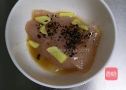 香煎爆汁鸡胸肉的做法图解1
