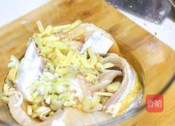 家常糖醋带鱼卷的做法图解3