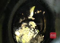 杏鲍菇肉丝双椒手擀面的做法图解2