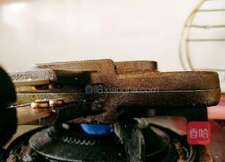 燕麦片奶香煎饼的做法图解7