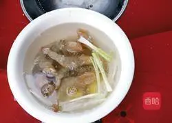 Illustration of how to make stir-fried shrimp in typhoon shelter 3