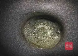 Illustration of how to stir-fry papaya to clear away heat and relieve heat 6