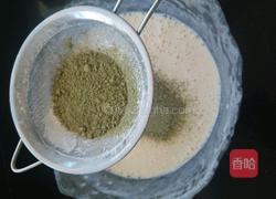 抹茶榴莲千层蛋糕的做法图解4