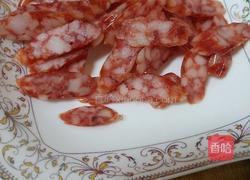 腊肠炒蒜苔的做法图解1