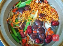 营养又美味的菌菇排骨汤的做法图解5