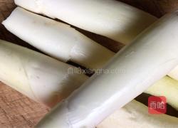 油闷茭白的做法图解1
