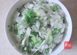 豬肉酸菜餡餃子的做法圖解6