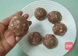 Illustration of how to make sweet and sour yam meatballs 9