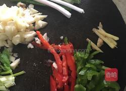 圆白菜炒粉丝的做法图解2