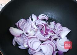 炒洋葱的做法图解3