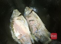 酱焖鲫鱼的做法图解3