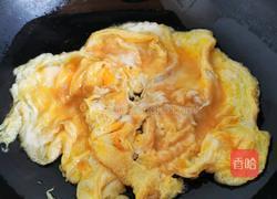 鸡蛋炒菠菜的做法图解3