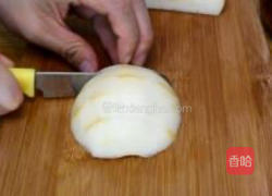 冰糖雪梨银耳汤的做法图解3