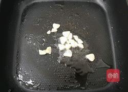 蒜香芦笋炒香菇的做法图解3