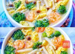 西兰花虾仁菌菇汤的做法图解4