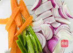 黑椒牛柳的做法图解2