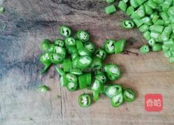 长豆角炒鸡蛋的做法图解3