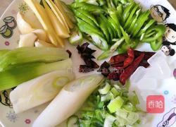 土豆胡萝卜焖鸡爪的做法图解5