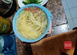 酸辣土豆丝的做法图解2