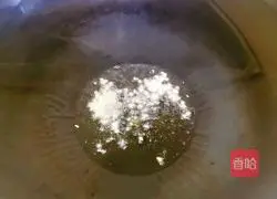 Illustration of how to make fried shredded potatoes with tomato sauce 2