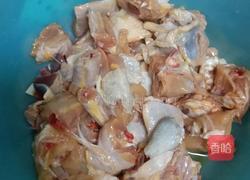 红烧土公鸡（家庭版)的做法图解1