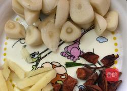 土豆五花肉炖白芸豆的做法图解2