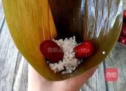 端午必吃的黑米红枣粽的做法图解6