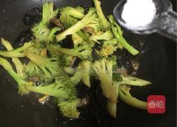 西蓝花小炒肉丝的做法图解10