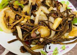 干锅茶树菇