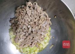 爆炒尖椒鸡肠的做法图解4