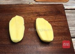 孜然火腿肠土豆串的做法图解1
