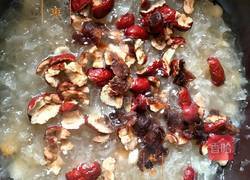 桂圆红枣银耳莲子羹的做法图解9