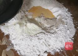 肠仔包的做法图解2