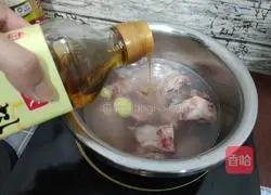 Illustration of how to make sweet and sour pork ribs 3