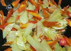 清炒胡萝卜土豆片的做法图解6