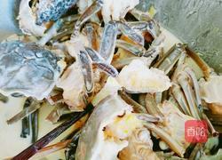 蛋黄蟹的做法图解1