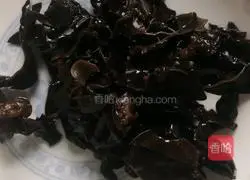 Illustration of how to make loofah and tofu soup 5